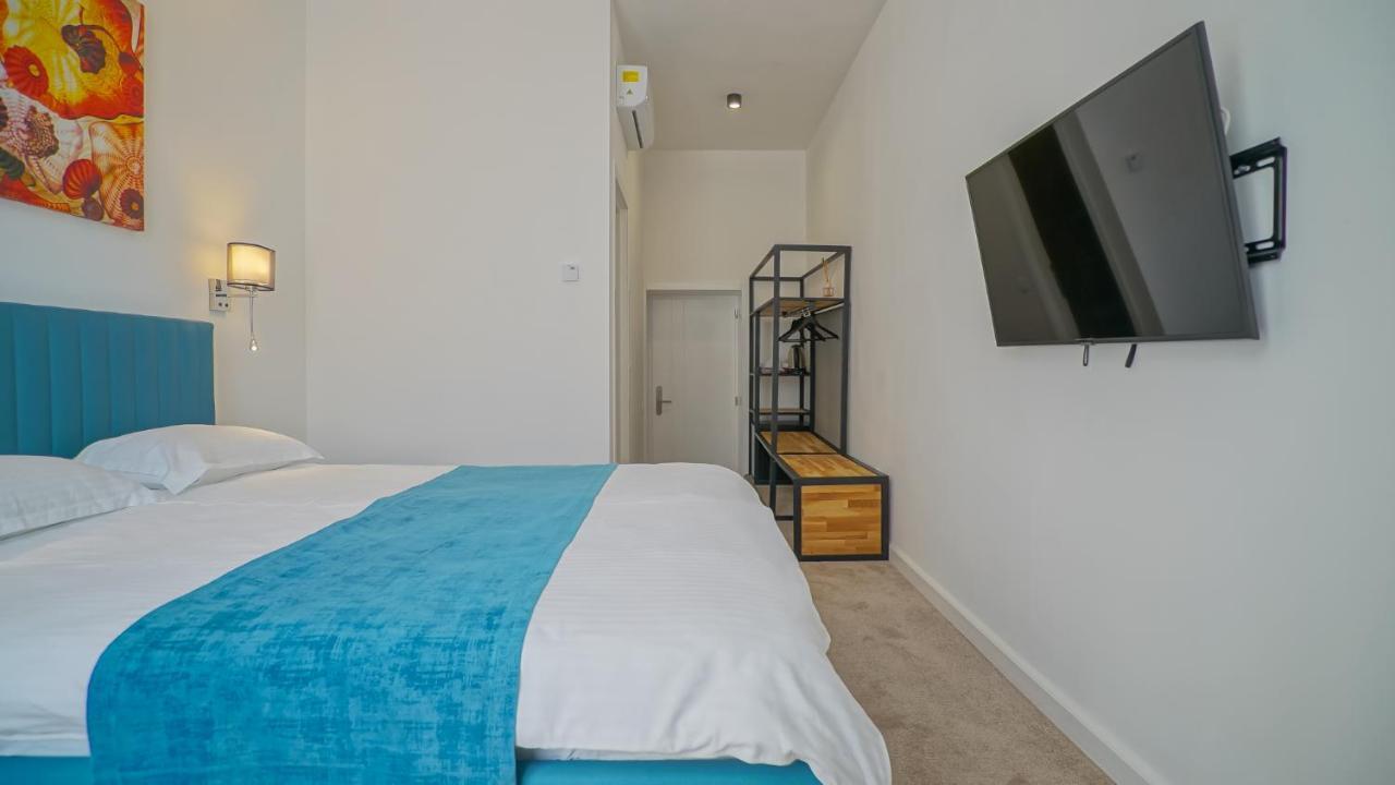 Zoom Rooms Брашов Экстерьер фото